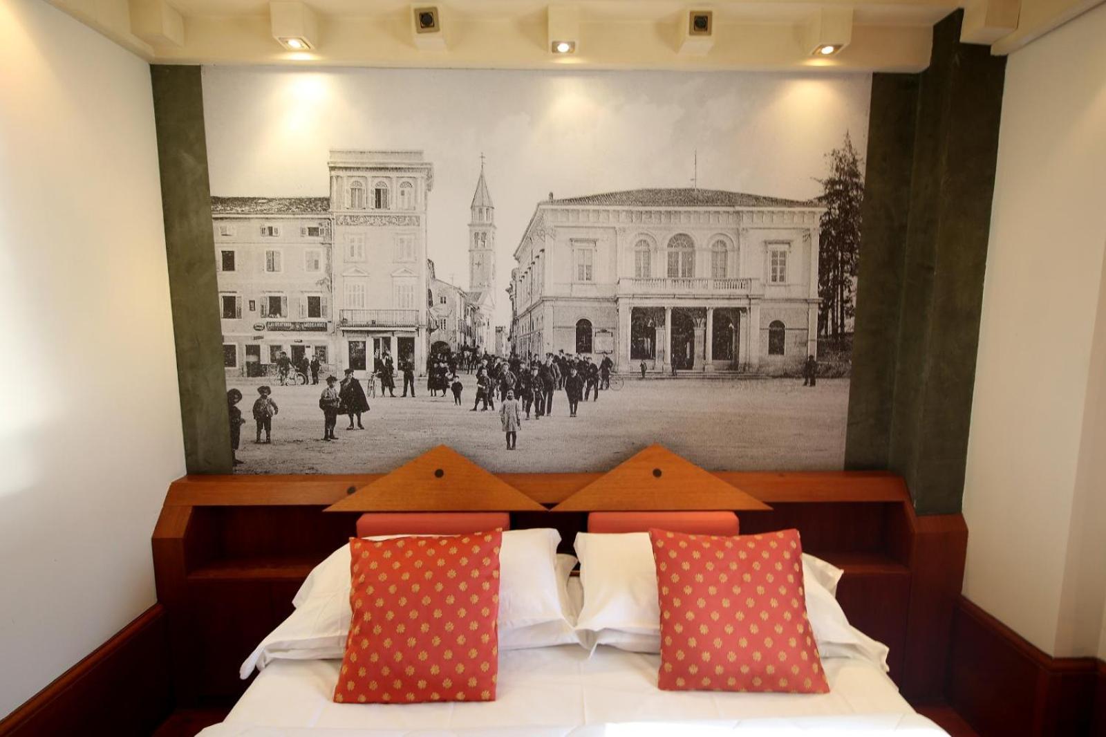 Hr Hotel Monfalcone Exterior foto